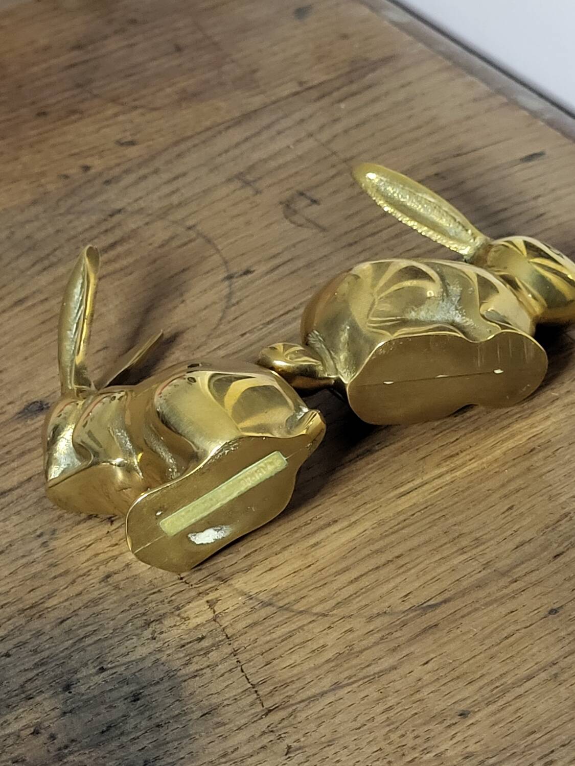 Lapin en laiton