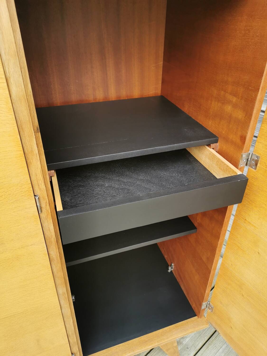 Vintage dressing cabinet