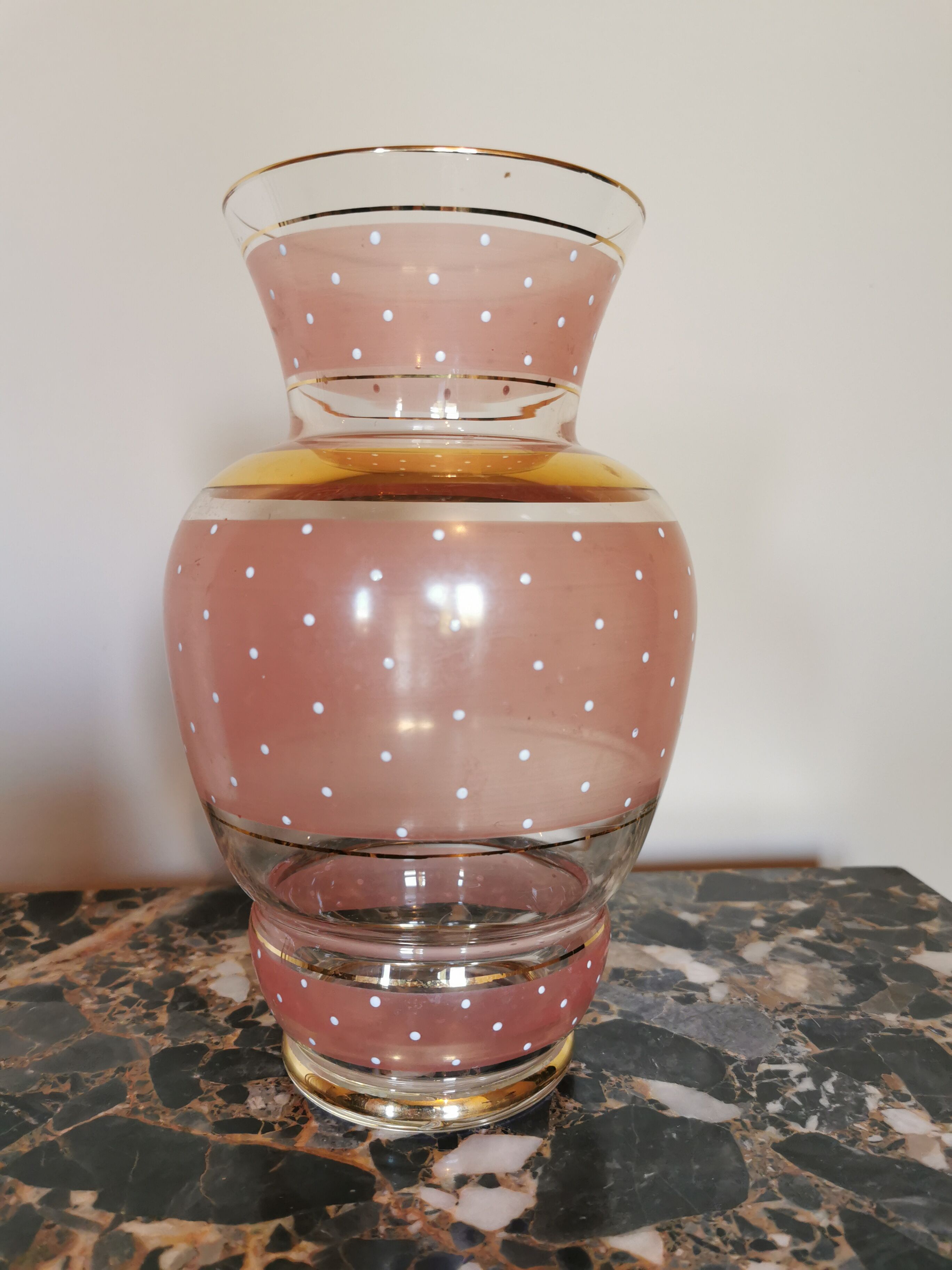 Pink vintage vase, gilded and white plumetis