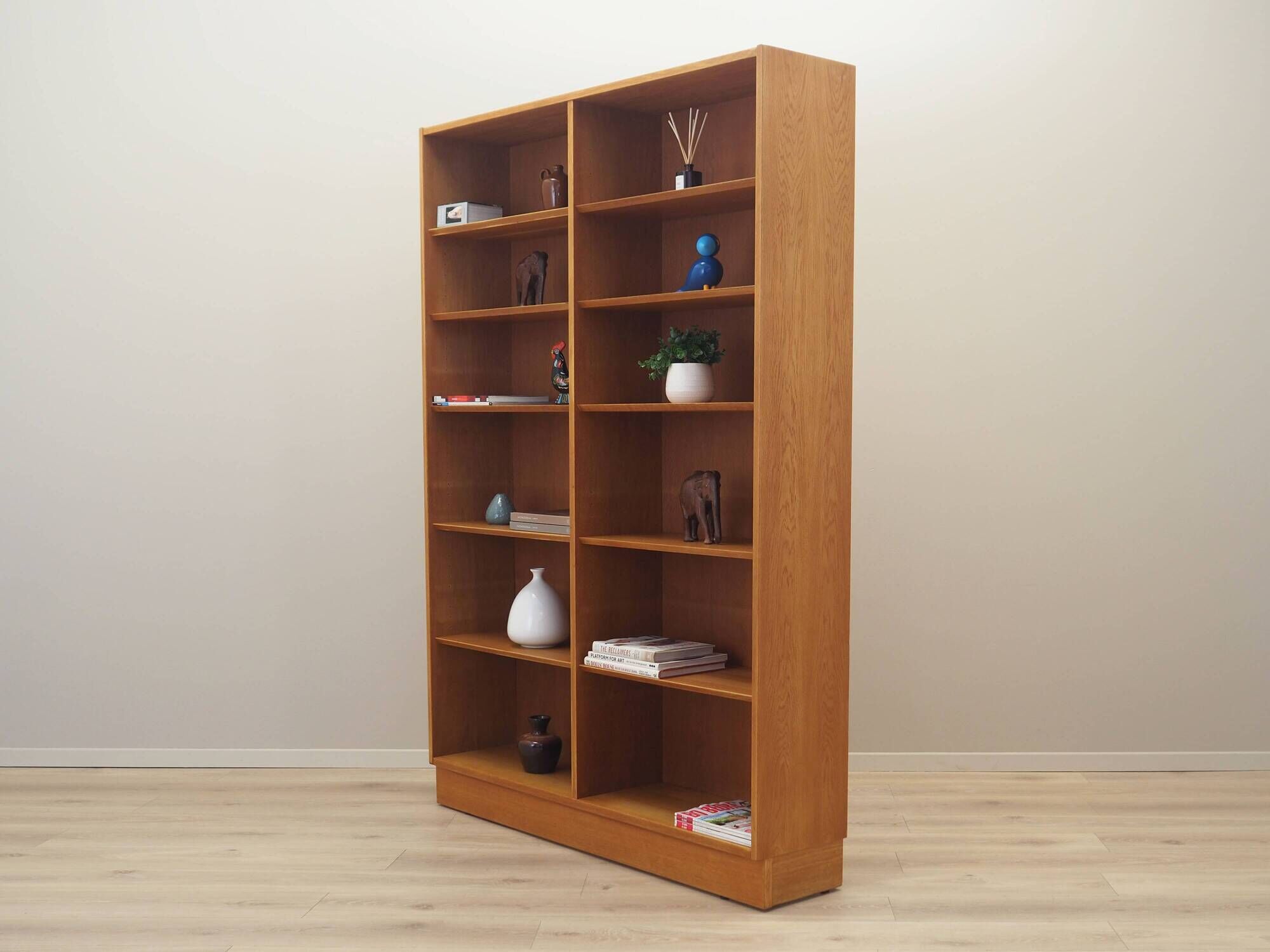 Ash bookcase, Danish design, 1970s, production: Hundevad