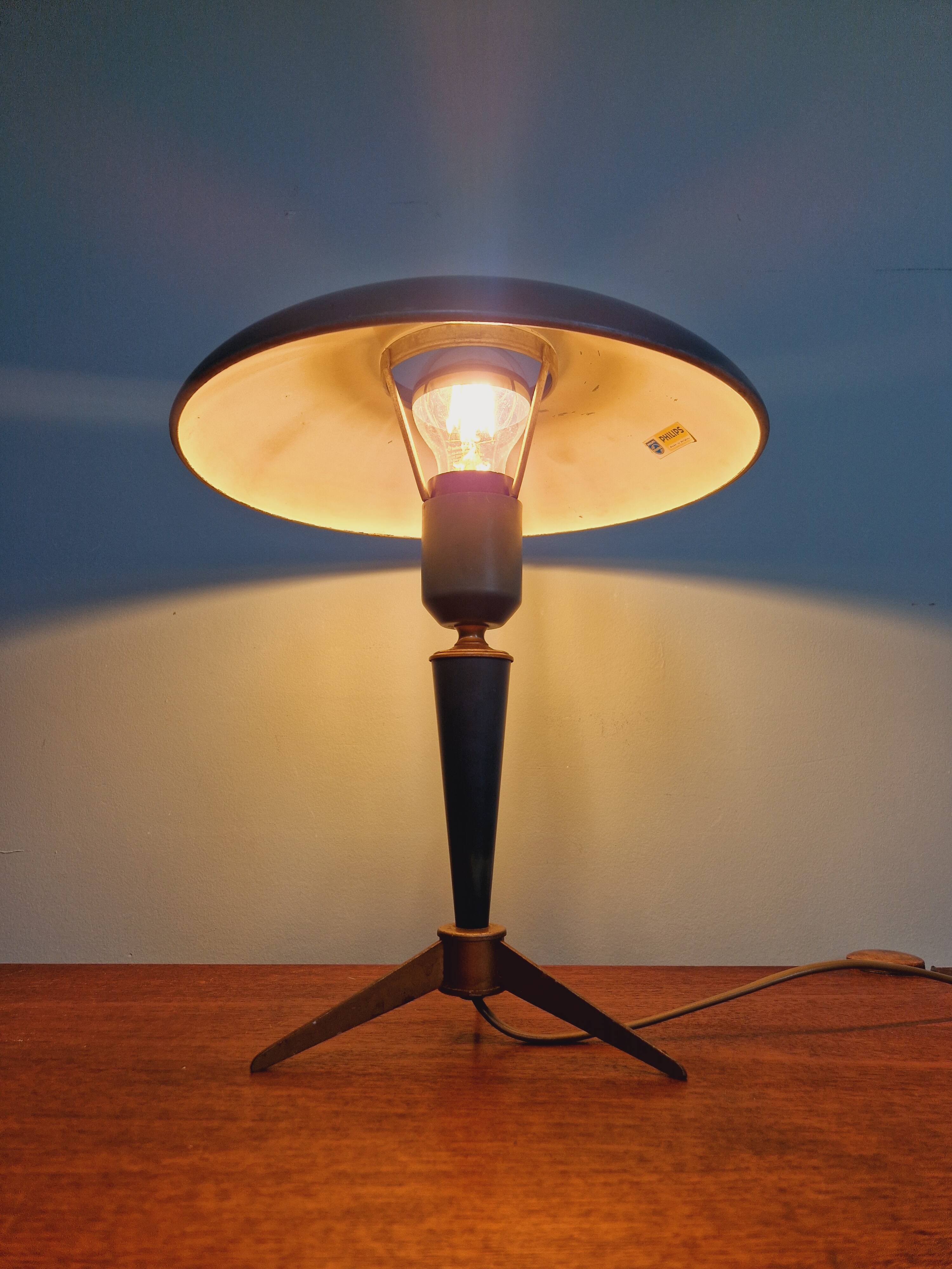 Philips tripod lamp, Bijou model, Louis Kalff design