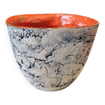 Brutalist terracotta plant pot