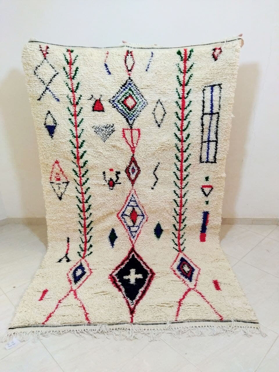 Tapis berbère coloré 243 X 153 CM