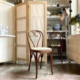 Heart bistro chair in beech and green wool