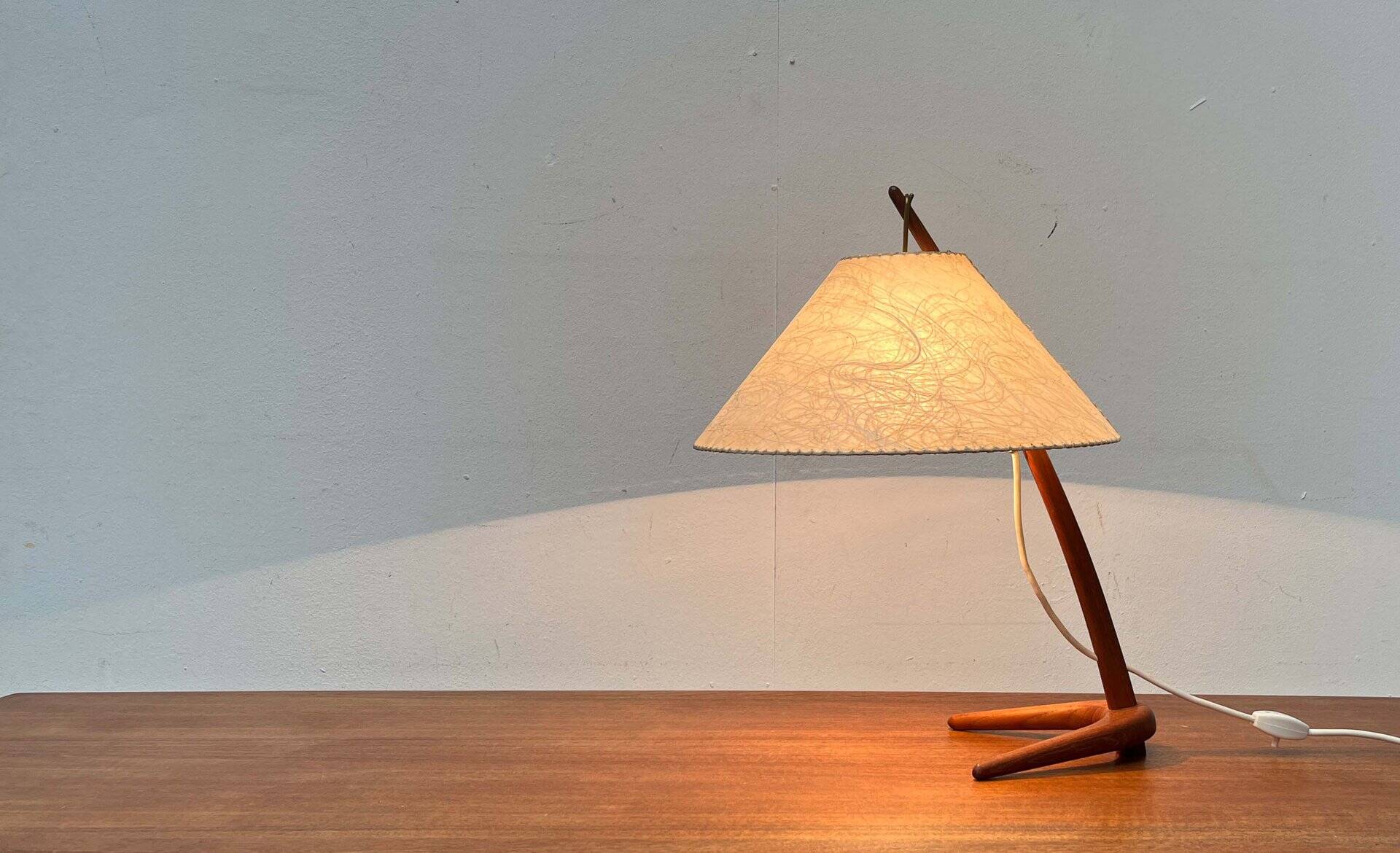 Dornstab table lamp in modern teak from the mid-century by A. Pöll for Kalmar, Vienna, 1950s.