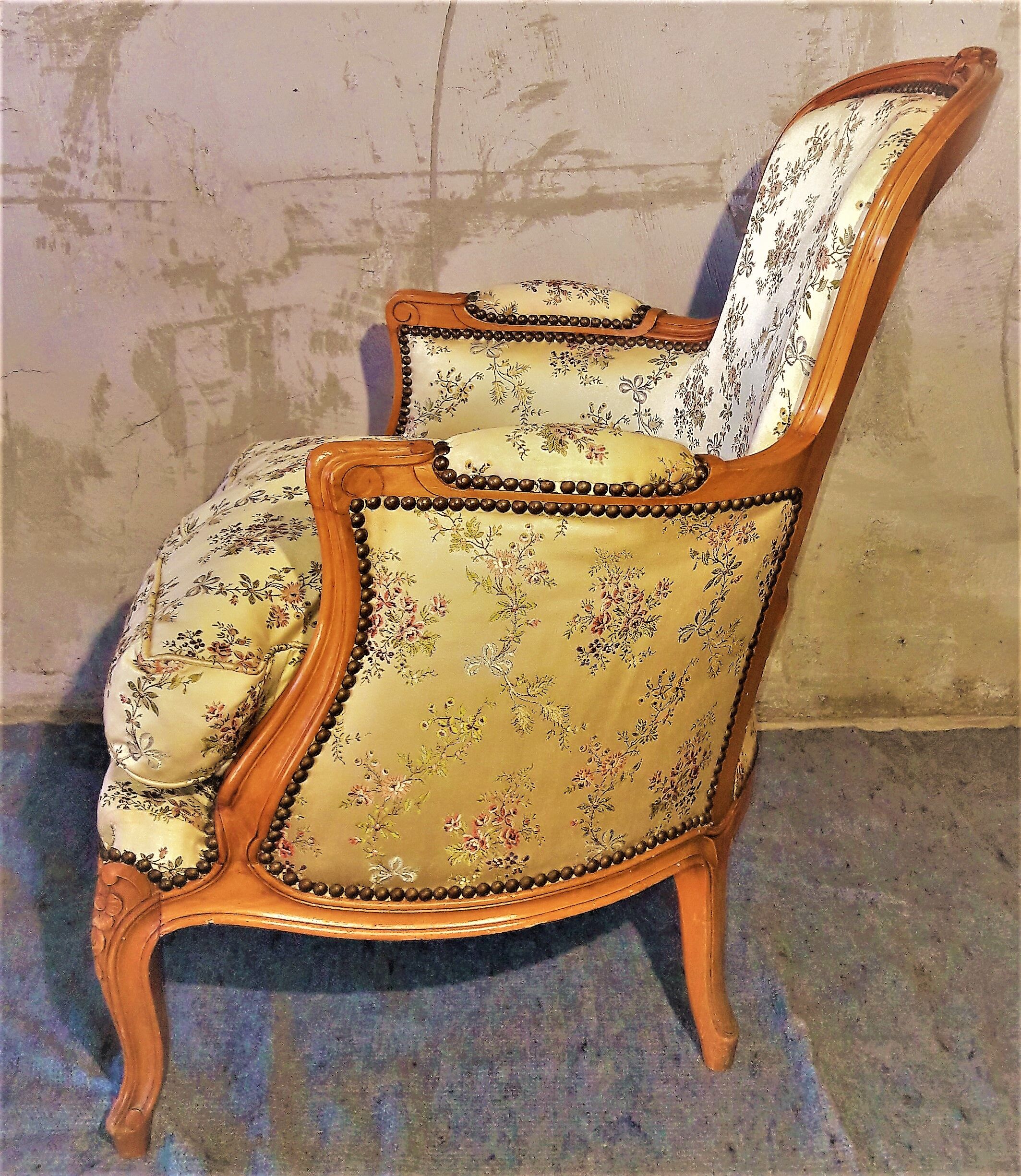 Pair of Louis XV-style shepherdess chairs