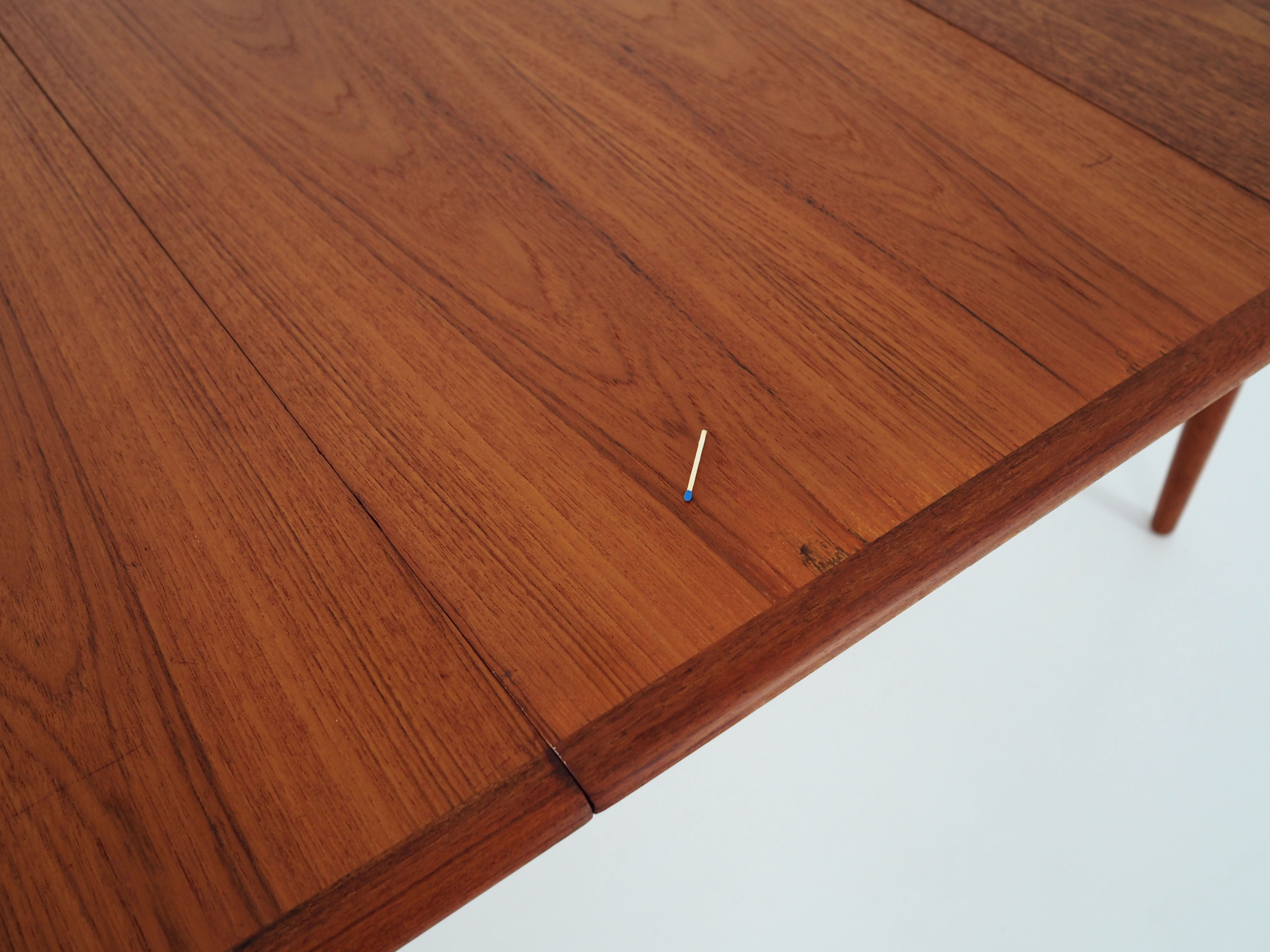 Round folding table, 1970s design