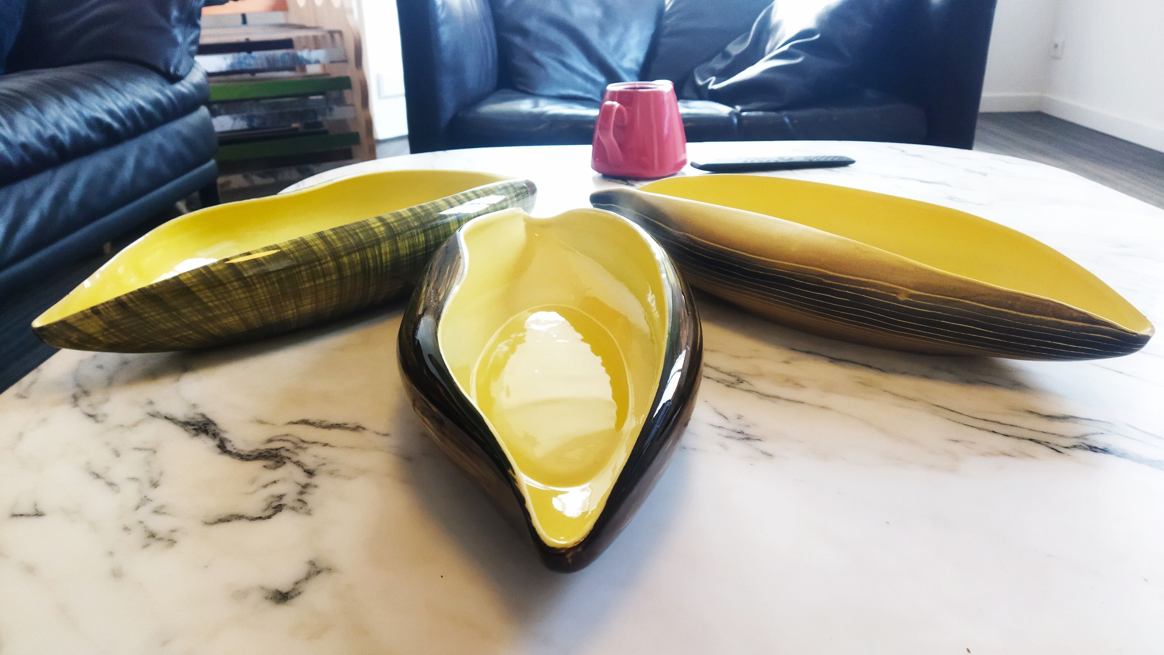 Set of three 1950s paddle cups