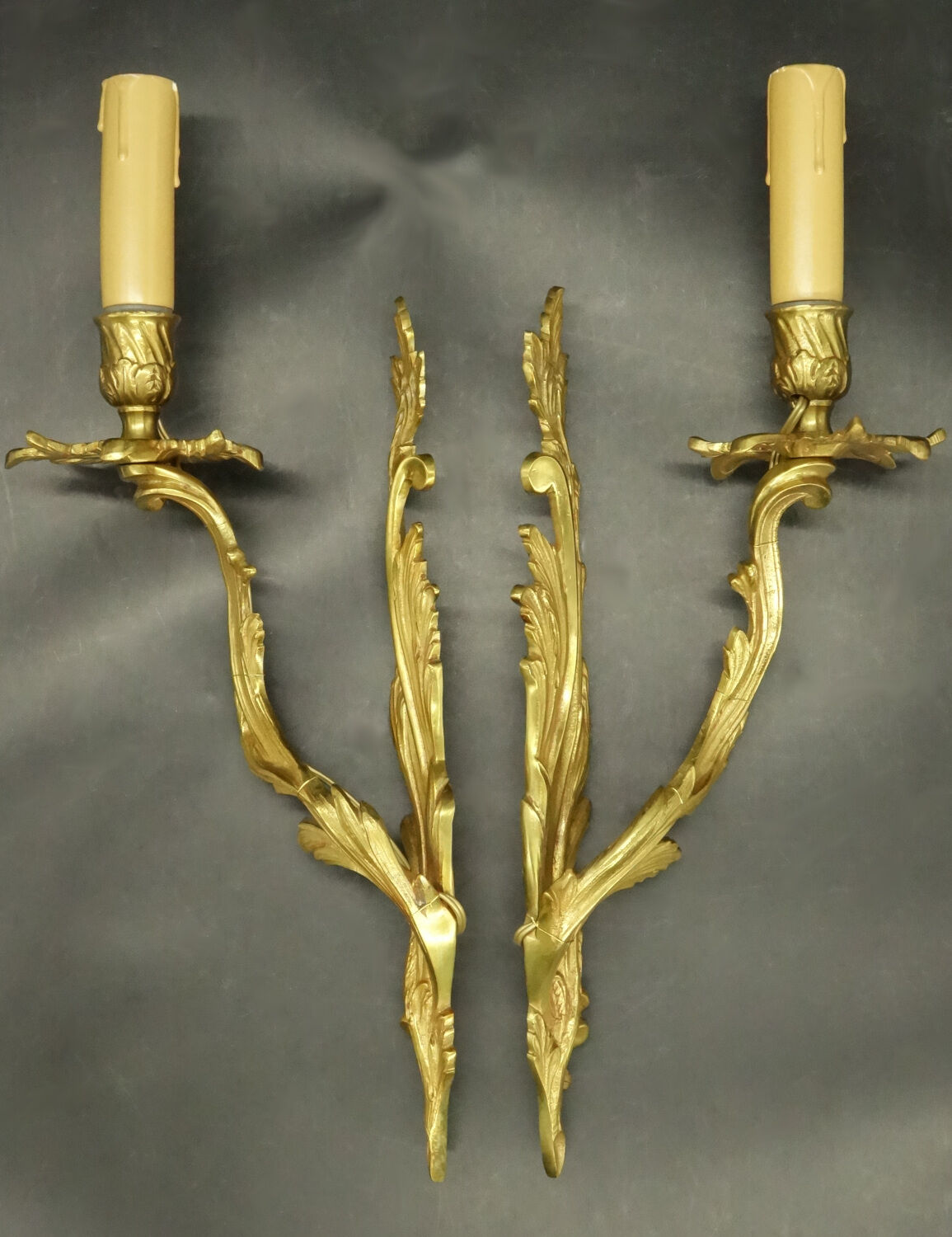 Paire d'appliques à 1 feu style Louis XV