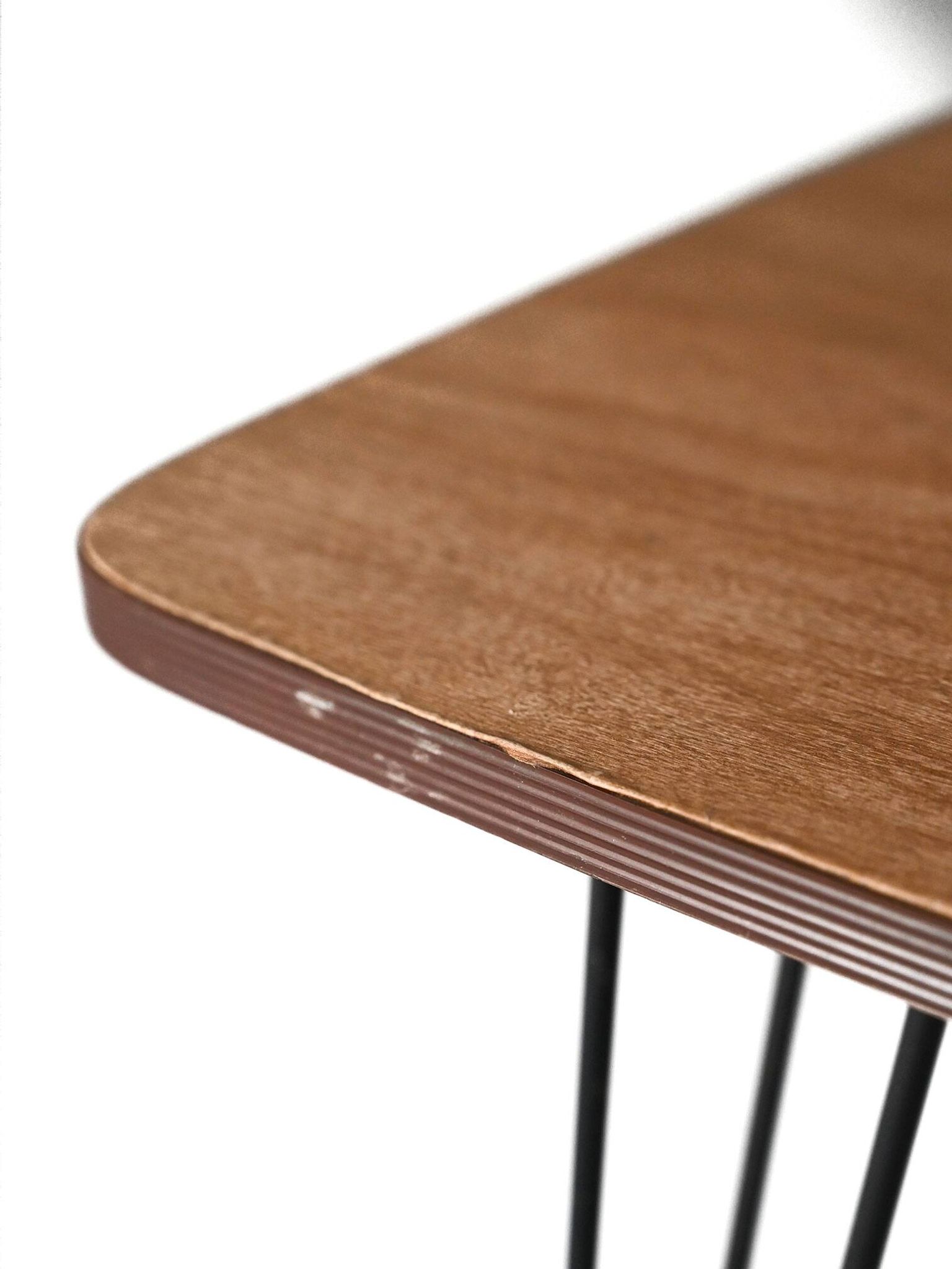 Table d'appoint vintage en formica et métal des années 1950