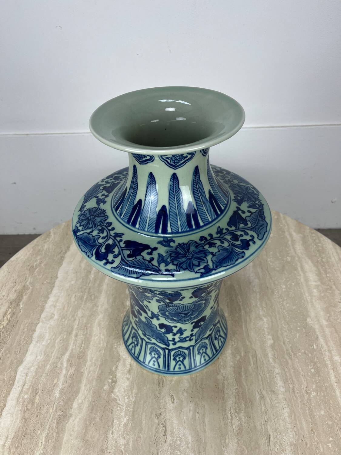 Chinese porcelain vase, blue, 20th century.