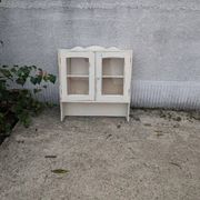 Petite vitrine à suspendre