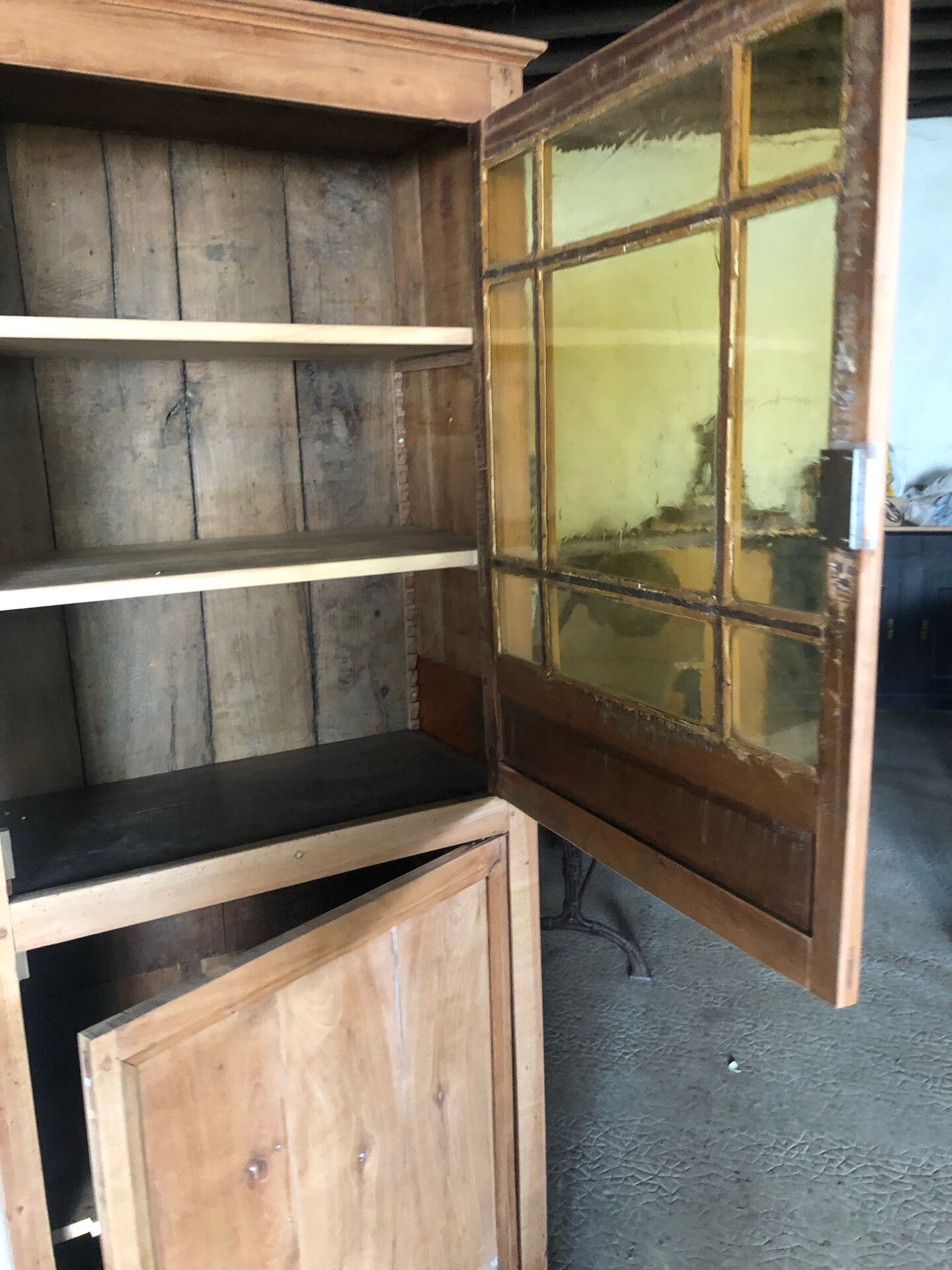 Wardrobe, display cabinet