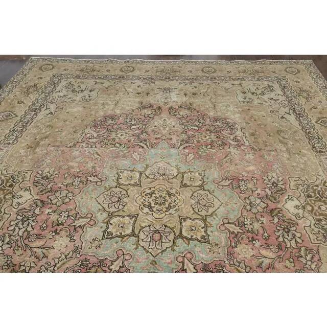 1970s Vintage Persian Handmade Wool Green Area Rug 285x390
