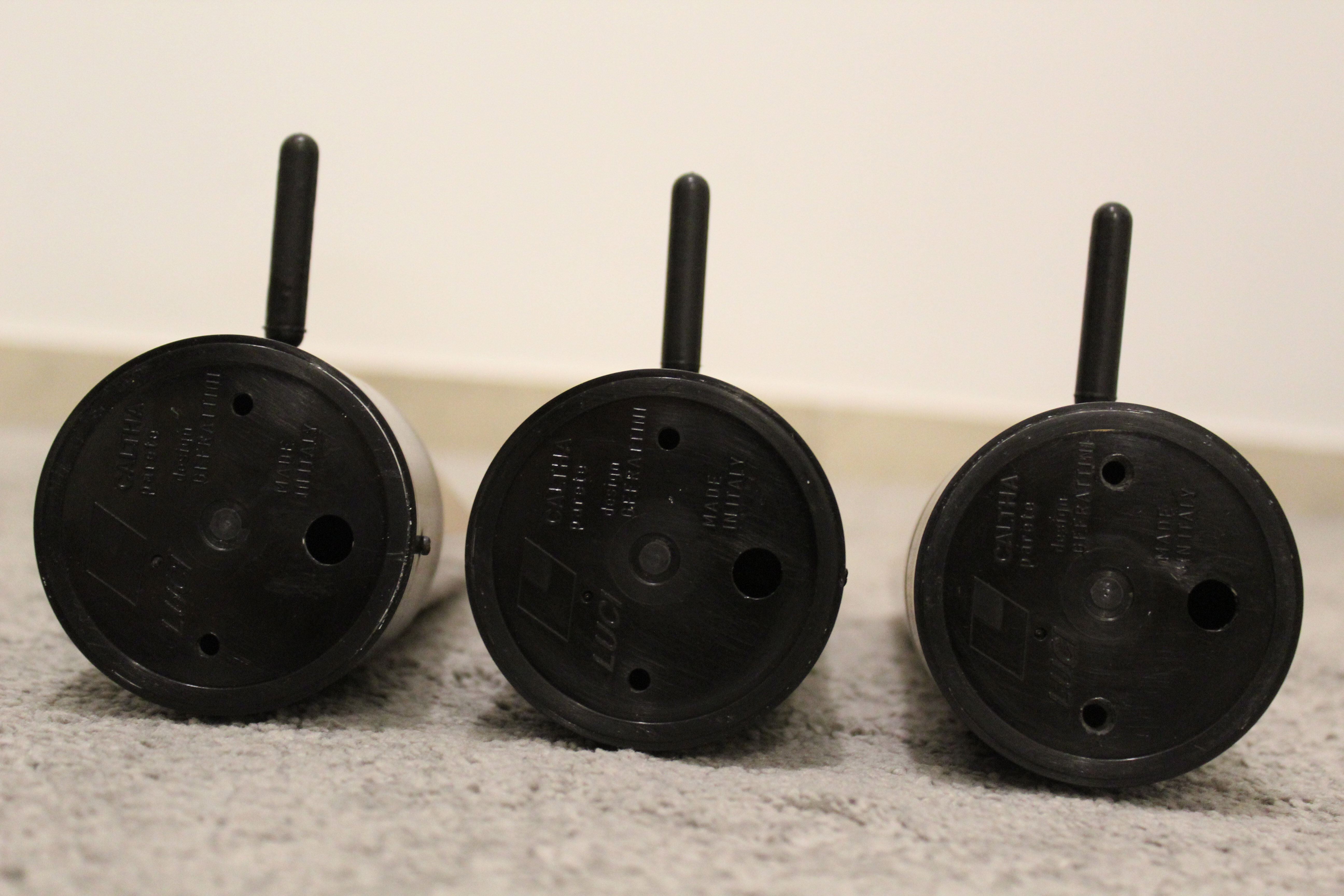 Tritico wall lamp Caltha designer Gianfranco Frattini lacquered in burgundy color, Italy 80's