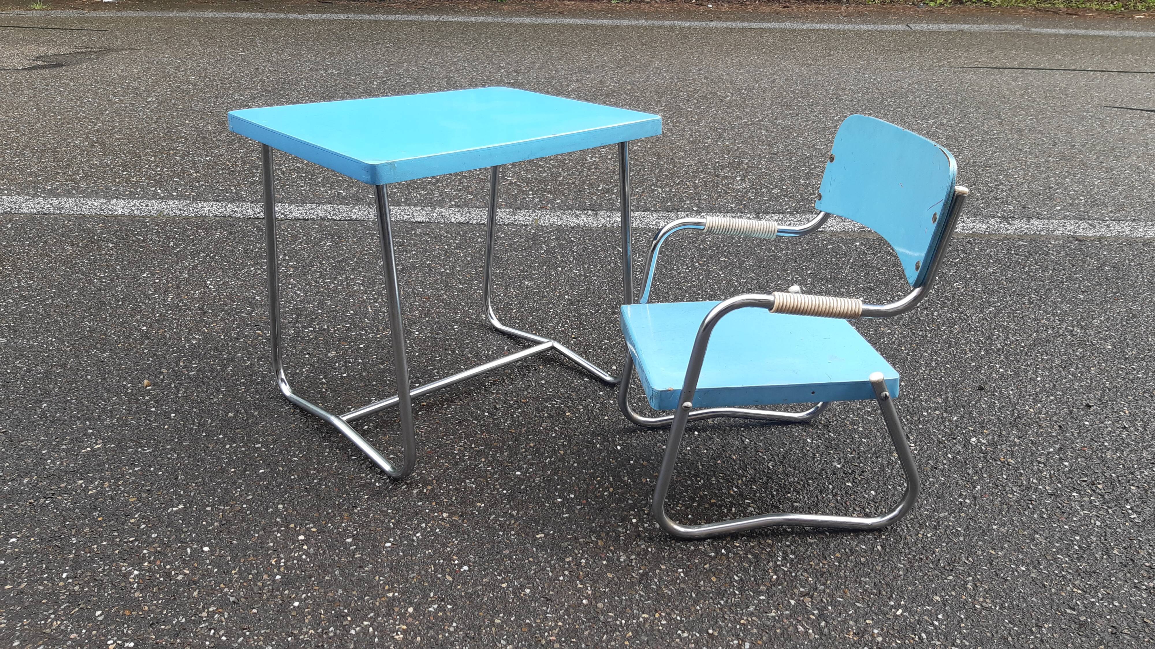 Children's desk and his chair 1960