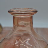 Vintage pink decanter with its 6 glasses
