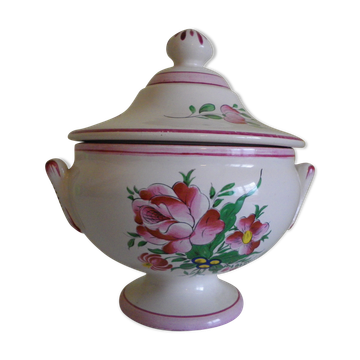 St Clement's earthenware candy factory 70