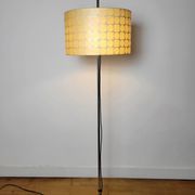 Lampadaire vintage Cocoon par Goldkant
