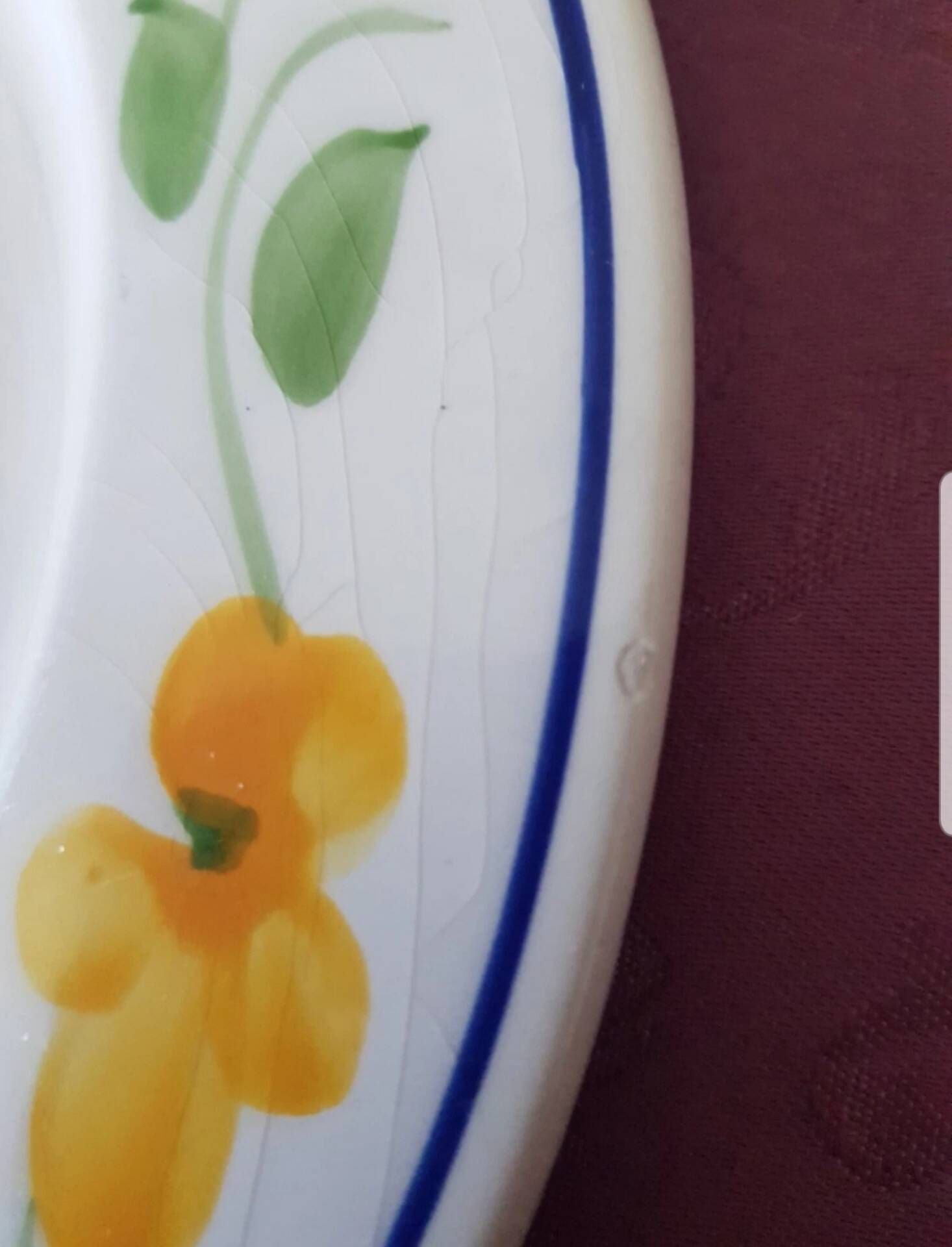 Large vintage flat plate, hand-painted, Italy.