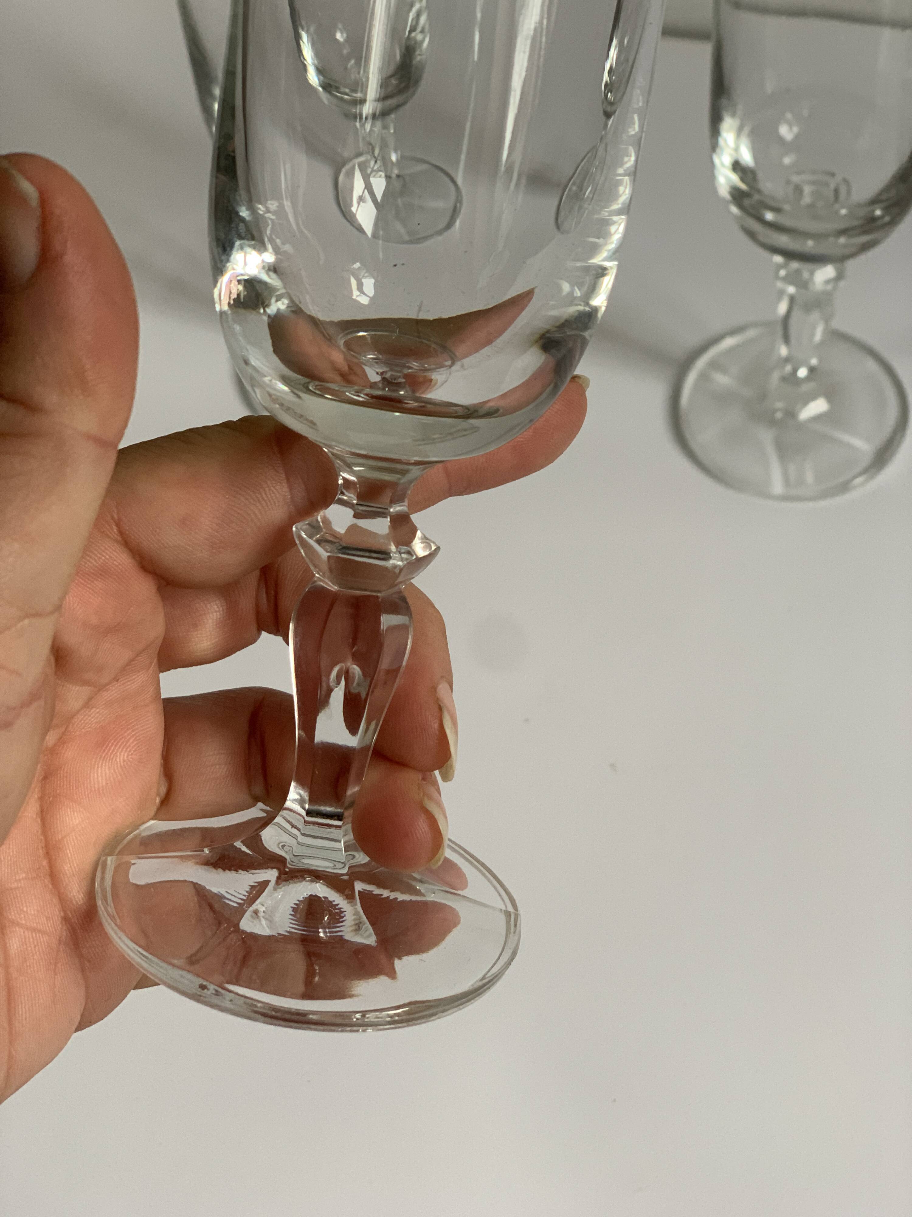 Crystal champagne flutes