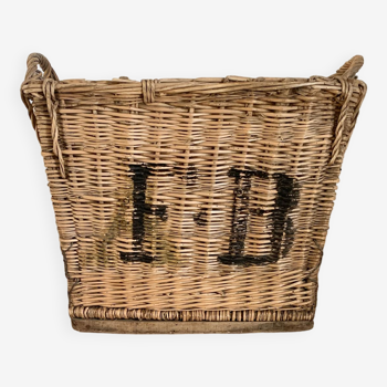 Vintage wicker basket