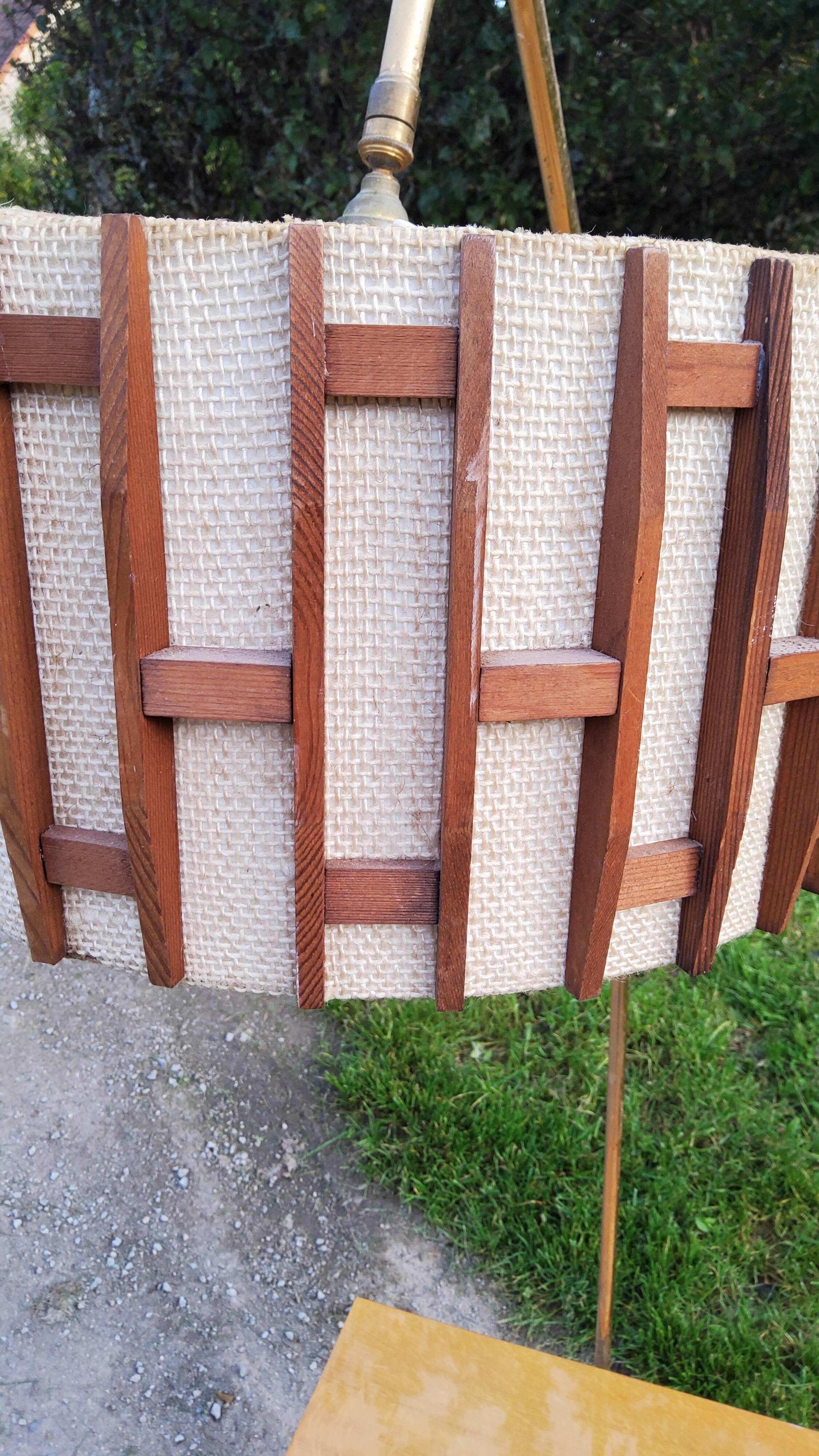 Floor lamp of the 50s in gold metal and tablet