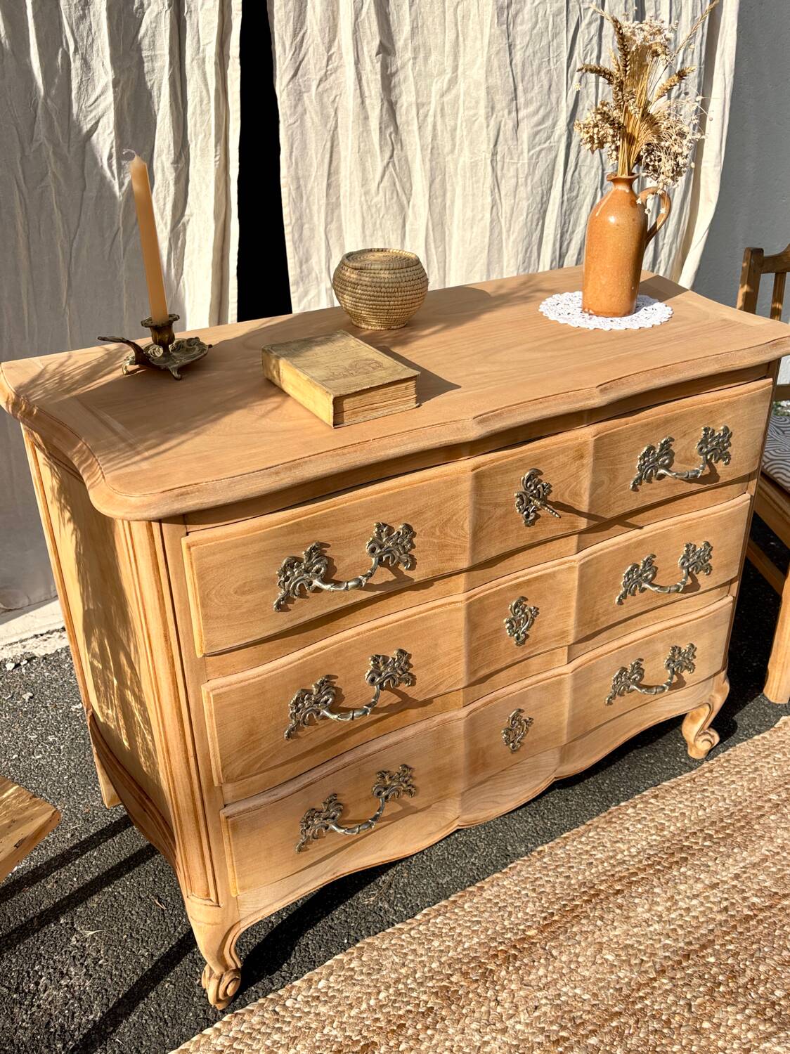 Louis XV chest of drawers in raw wood