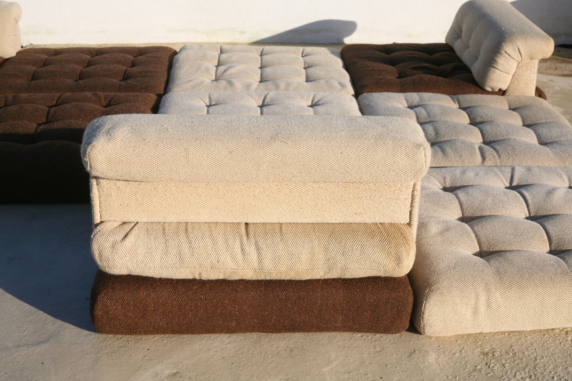 Modular sofa Mah Jong, Hans Hopfer, France, 1971. Roche Bobois Edition.