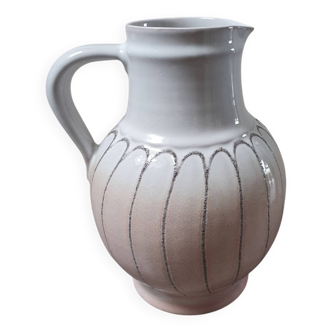 Pitcher