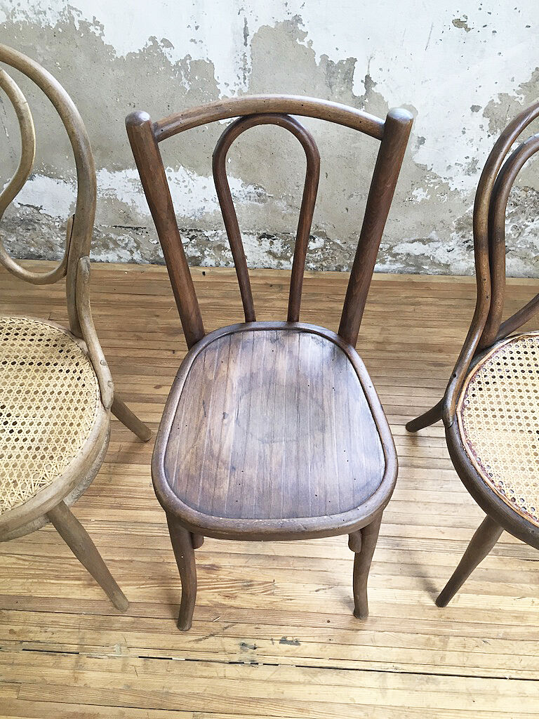 Lot 4 bistro chairs Thonet No.19, 20 & 208