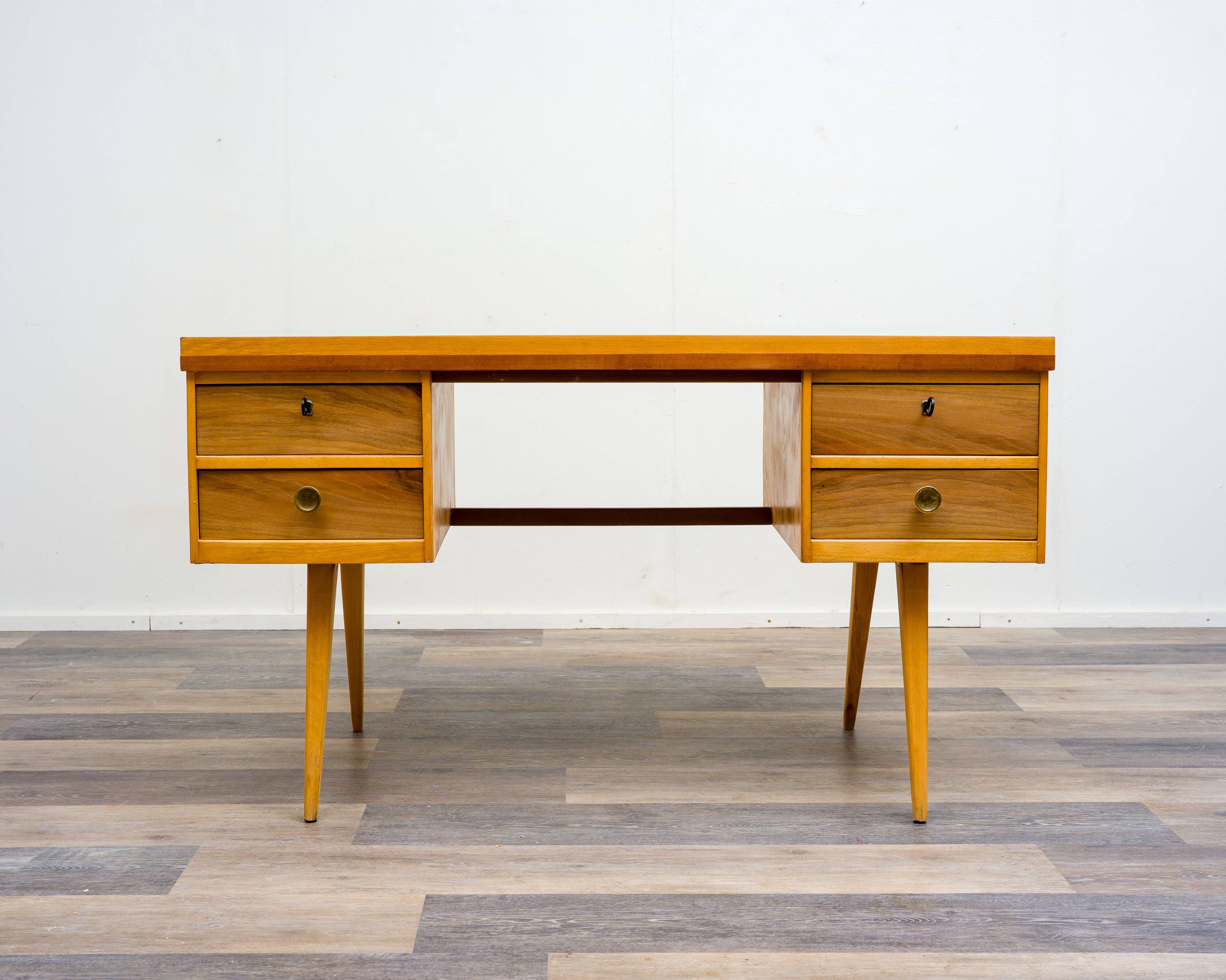 1950s desk, beech/resopal. Manufacturer: Ekawerk