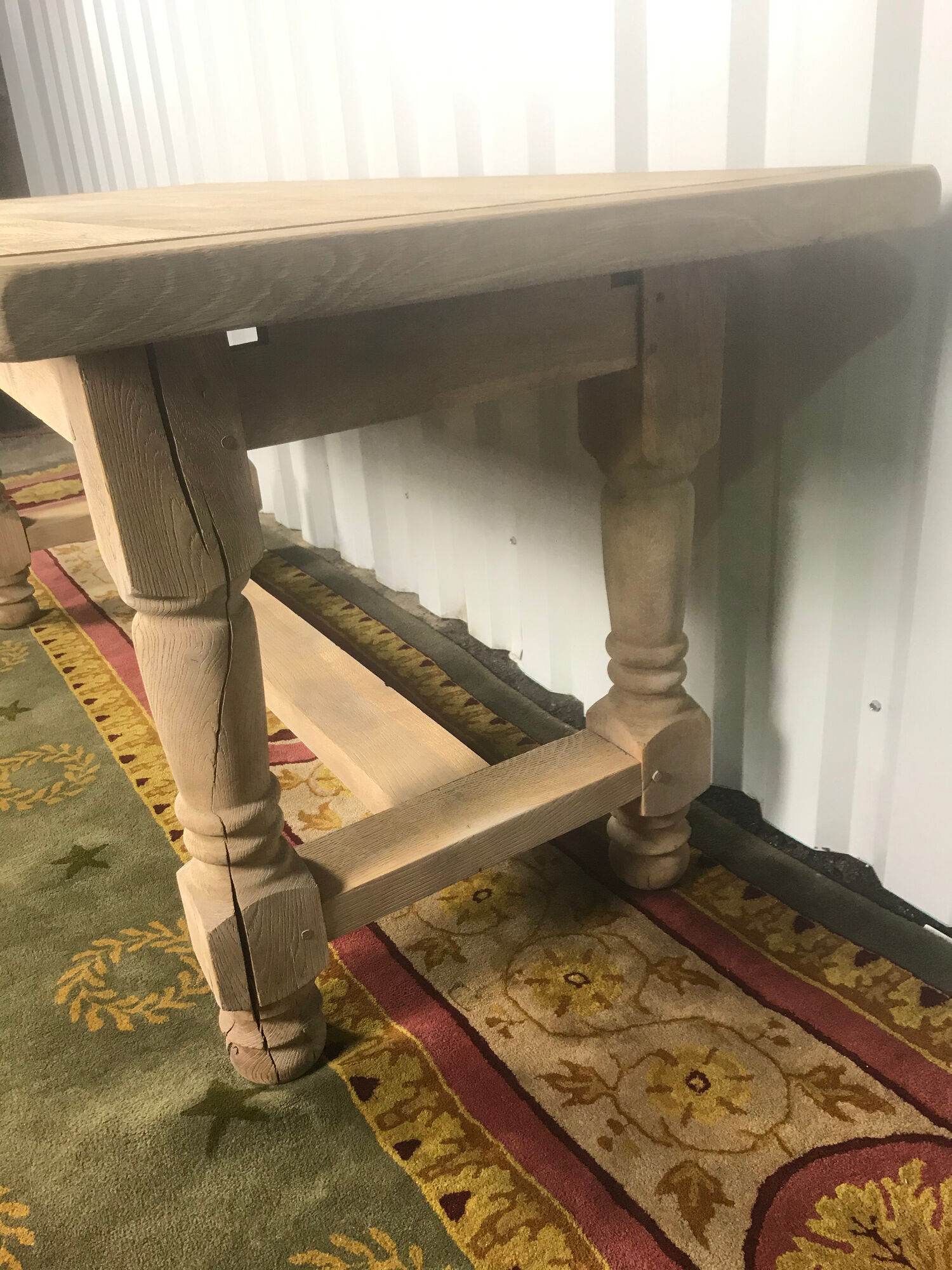 Solid oak farm table with turned feet & 2 elongated aero gum