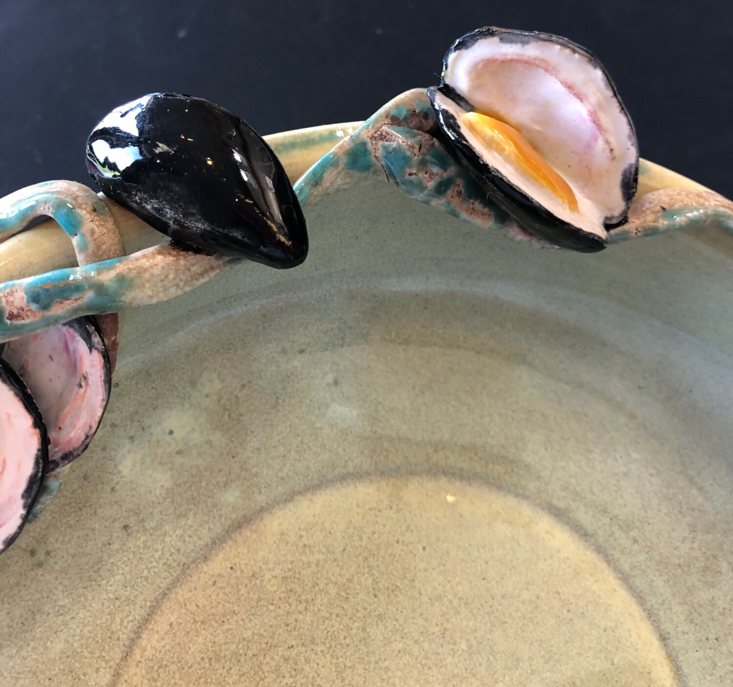 Paris ceramic dish with slip decoration, by Suzy Coste