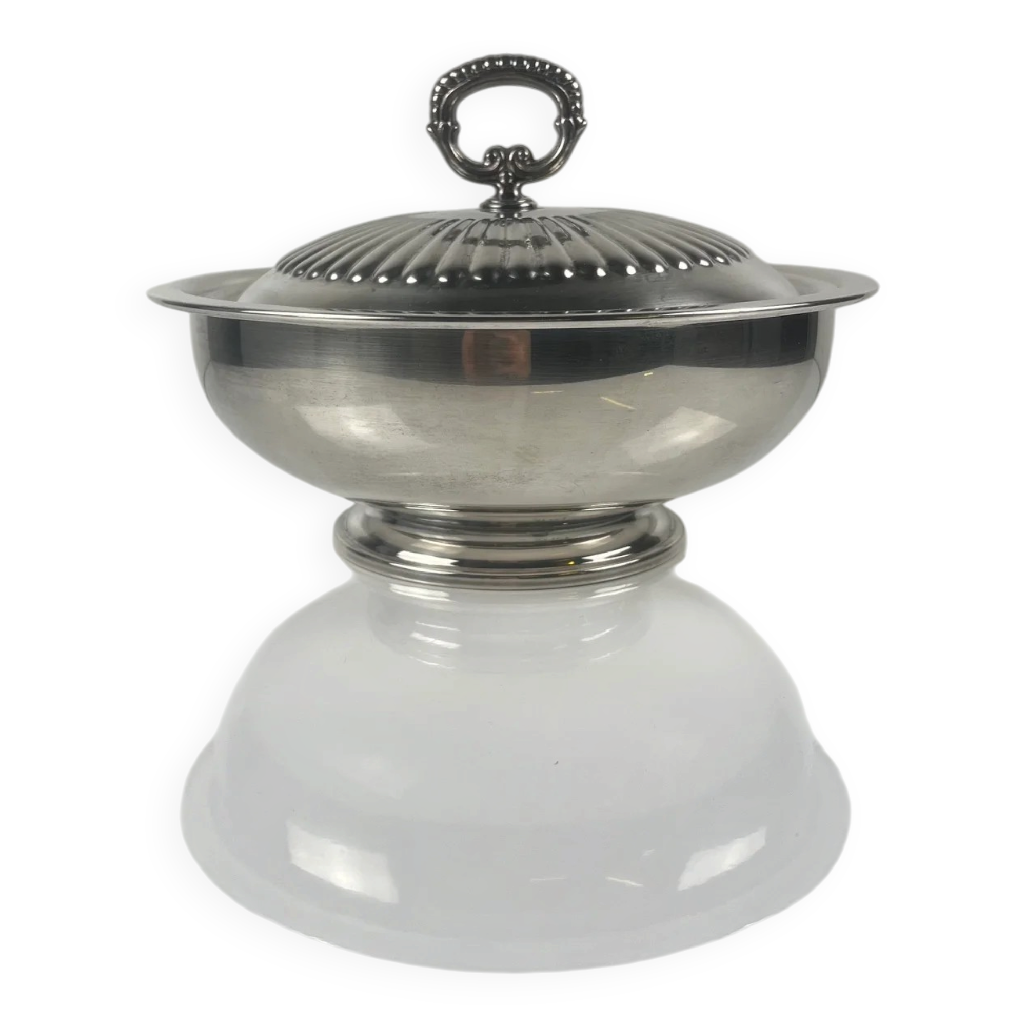 Vegetable dish / Italian soup tureen in silver-plated metal, PM Italy, circa 1960-1980.
