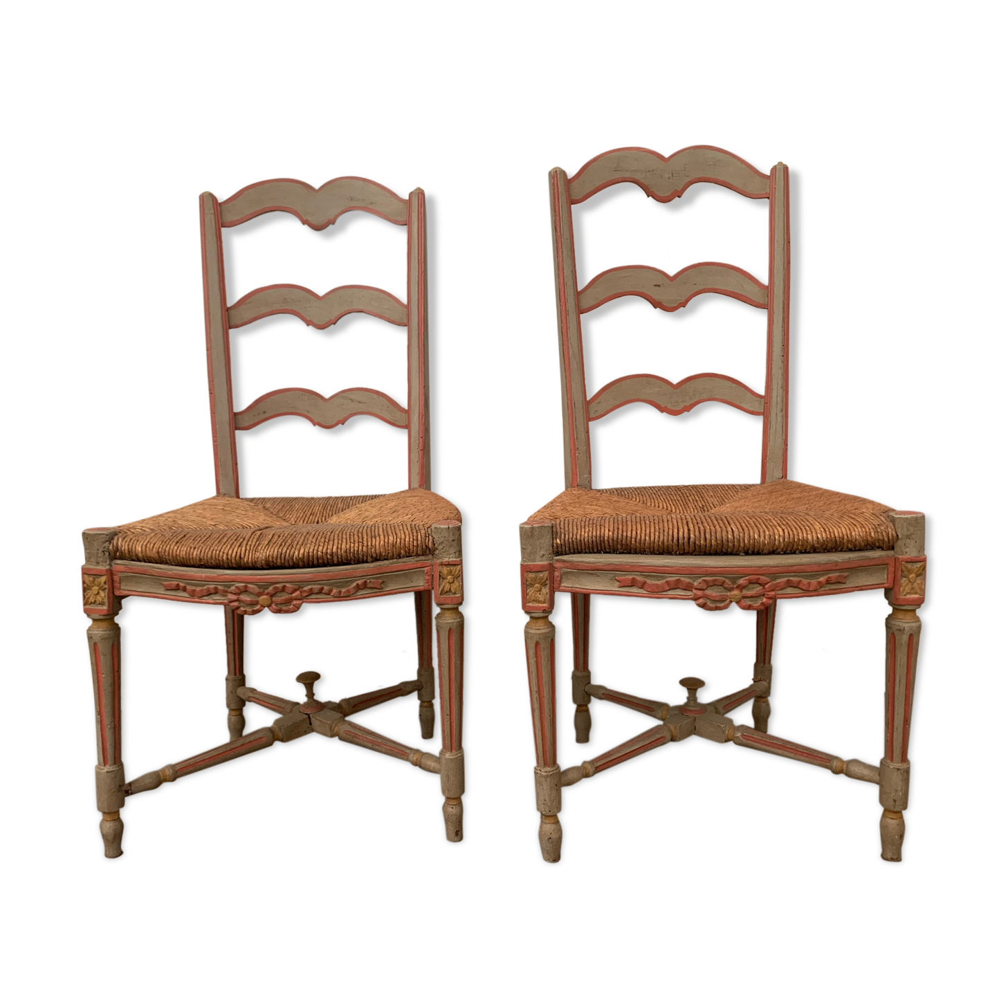 Paire de chaises Provençale en hêtre patiné XX siècle