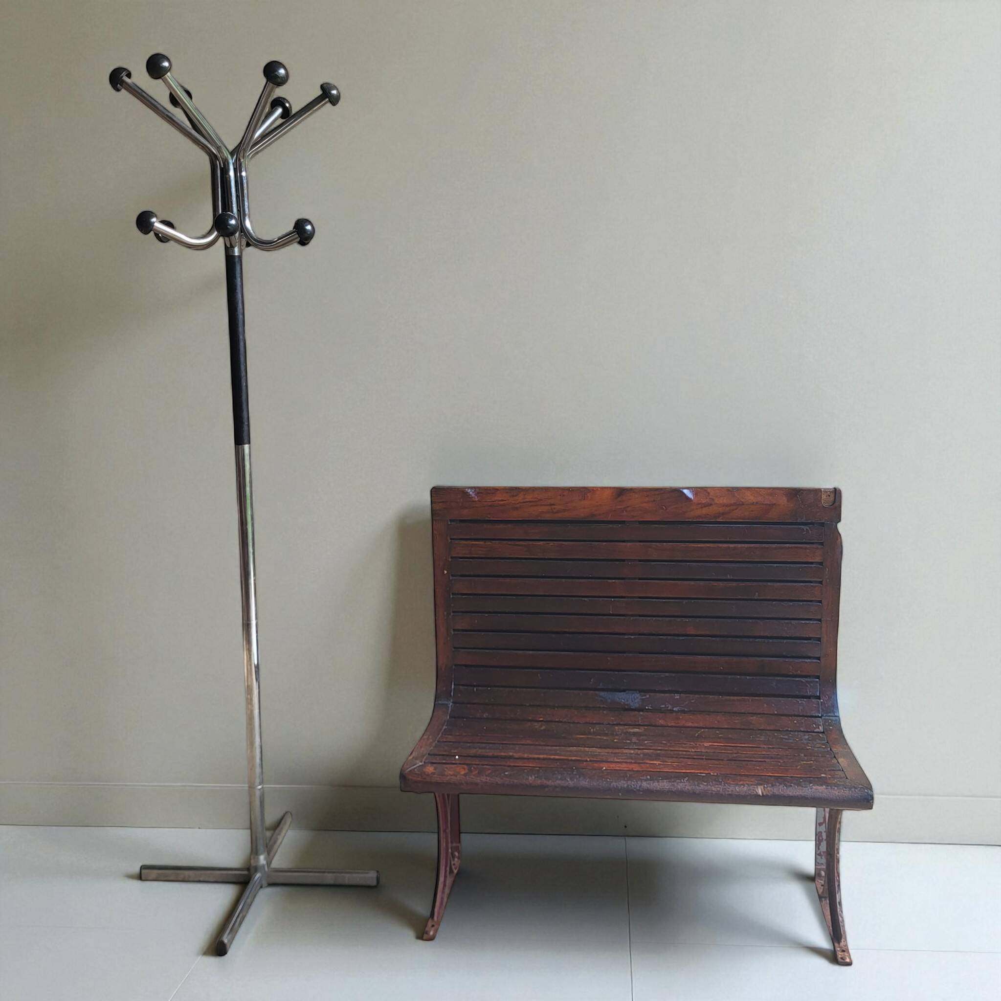 Parisian metro bench / Sprague bench from the 1930s