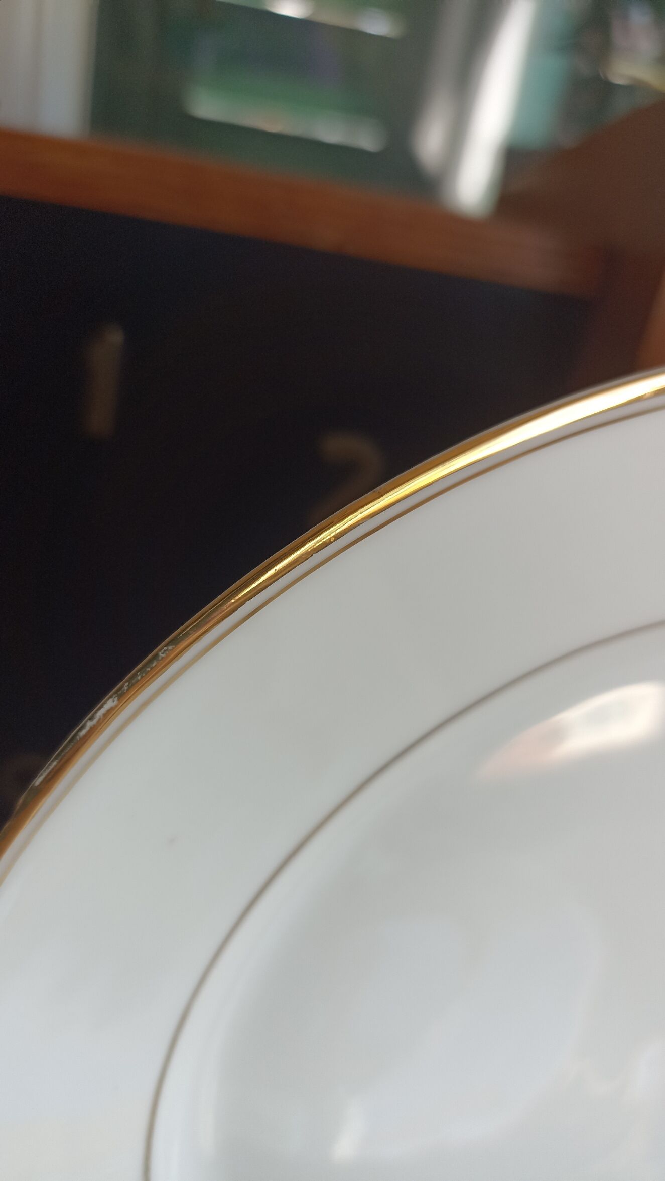 6 Villedieu porcelain dessert plates
