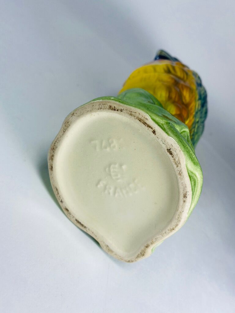 Vintage pitcher cockatoo slurry from Saint-Clément France 1920