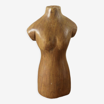 Wooden sewing mannequin to pose