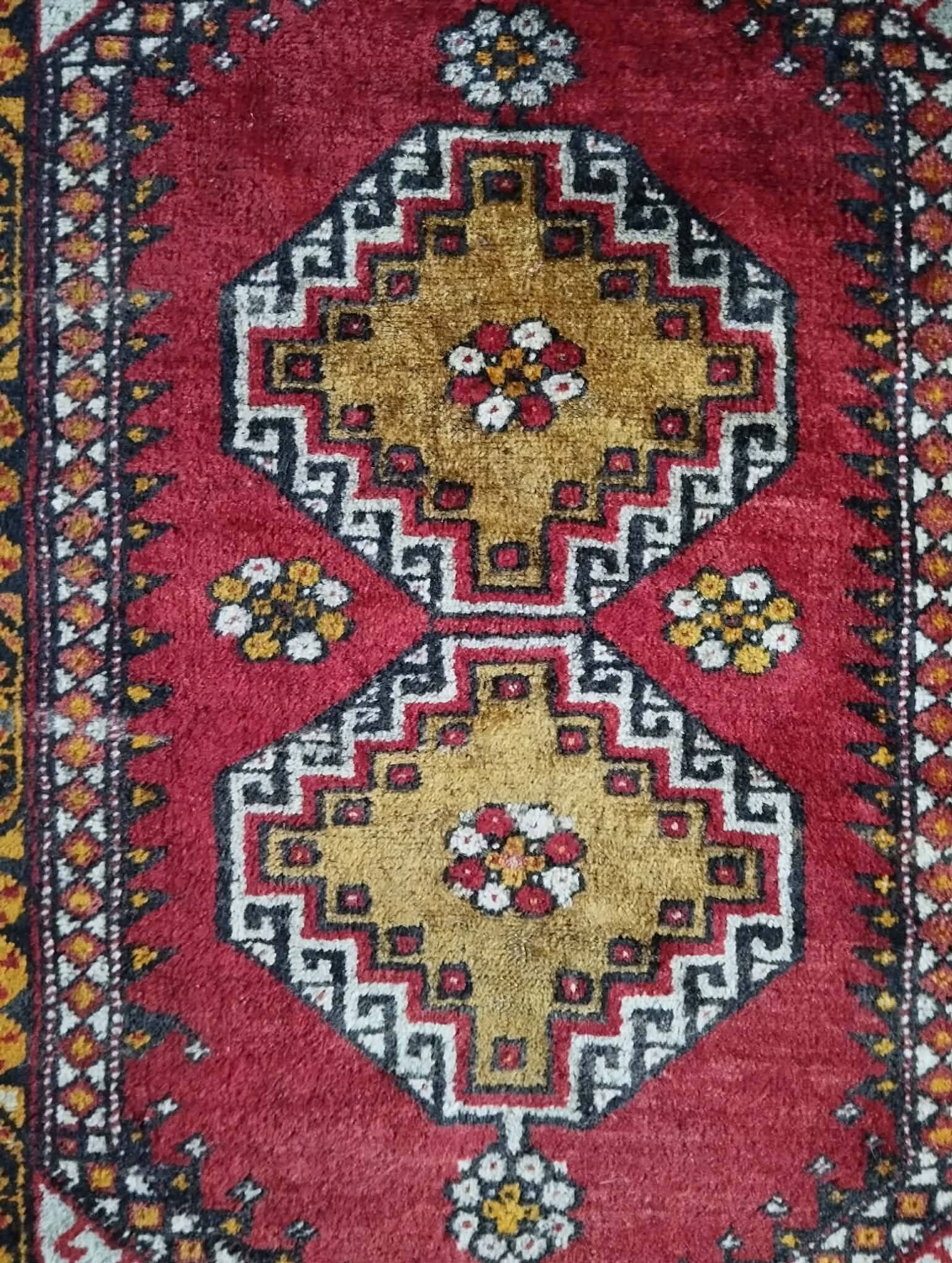 Tapis Anatolien Yahyahli fait main 190x114cm