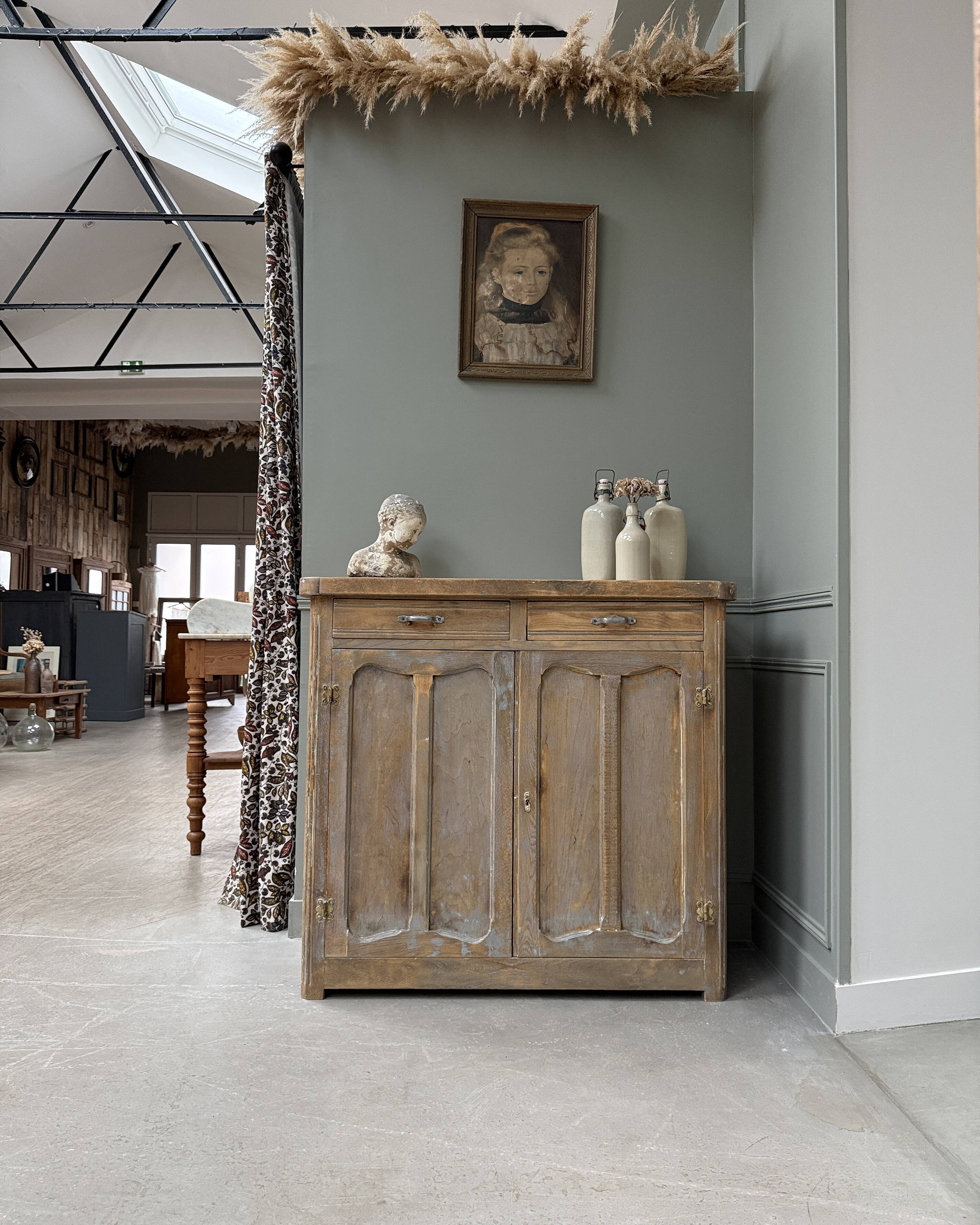 Patinated Parisian buffet (renovated)