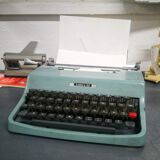 Olivetti Typewriter - Lettera 32