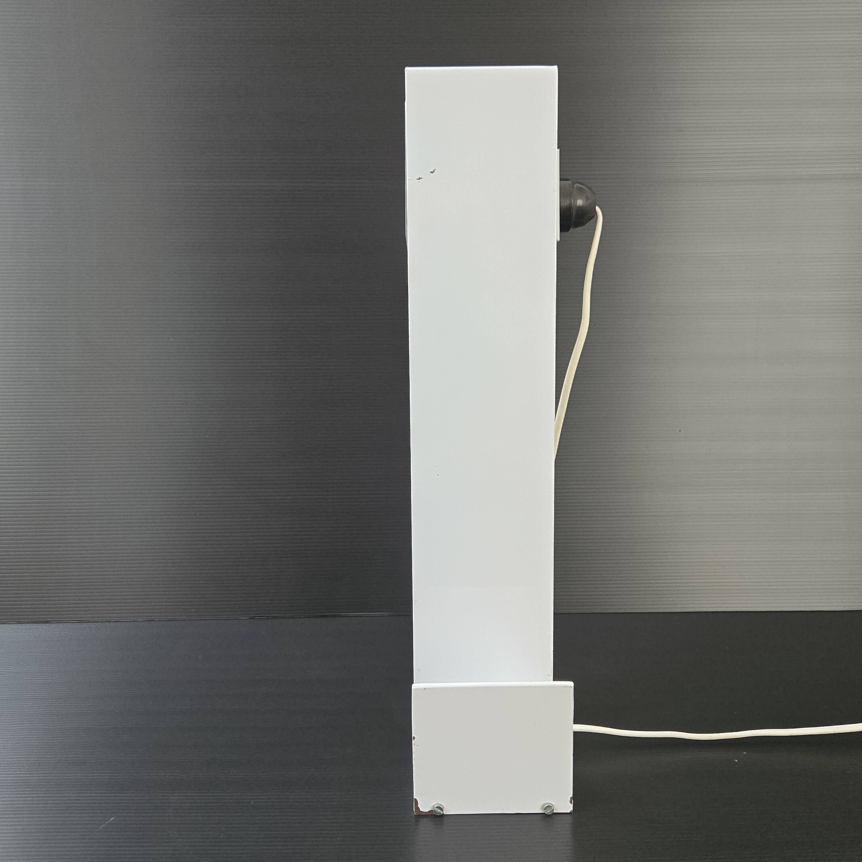 Vintage 1980s lamp in white lacquered metal