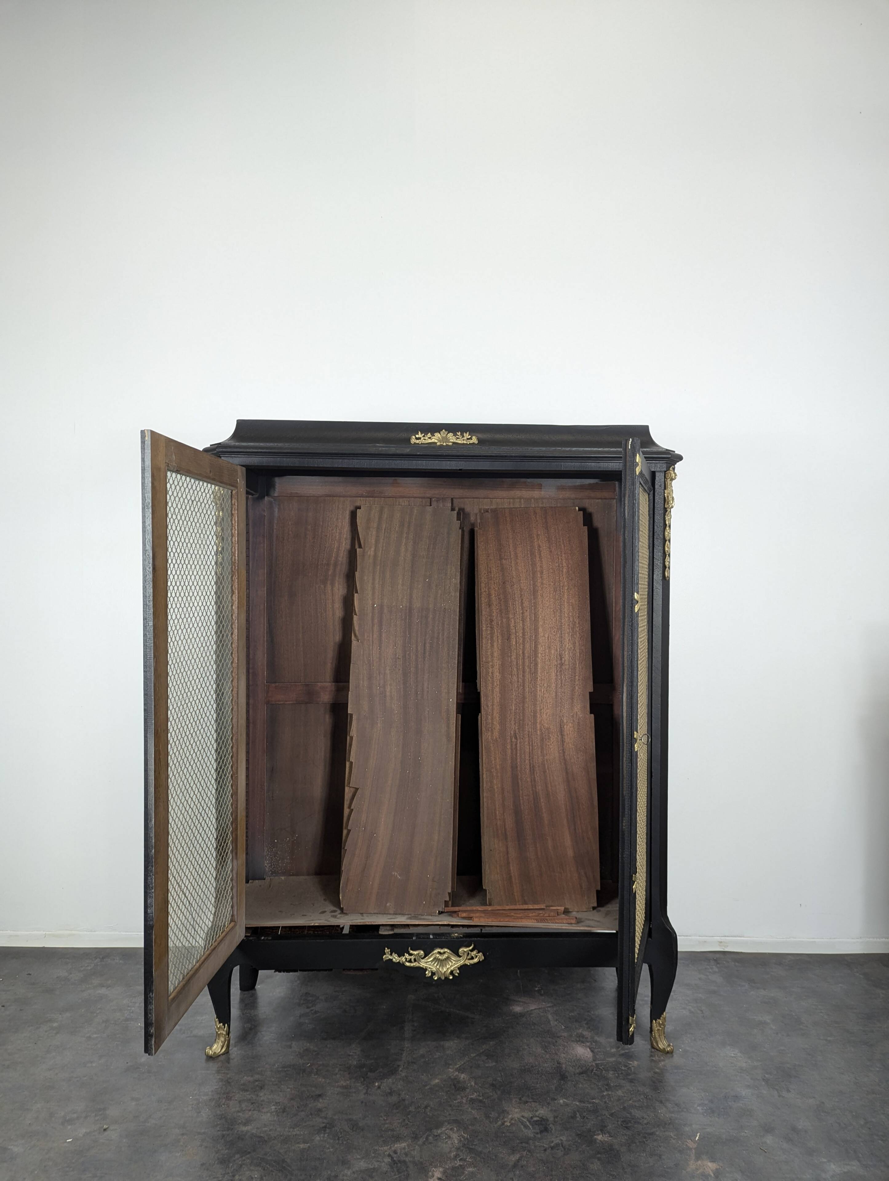 Blackened wooden bookcase display case from the Napoleon III period