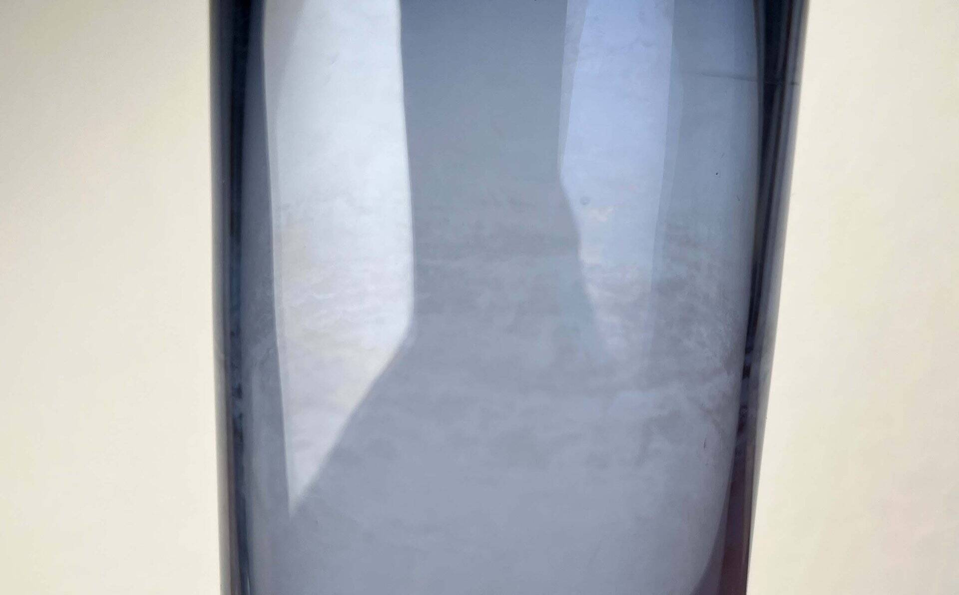 Blue glass vase from the Danish Mid-Century Modern Labrador series by Per Lütken for Holmegaard, 1950s.