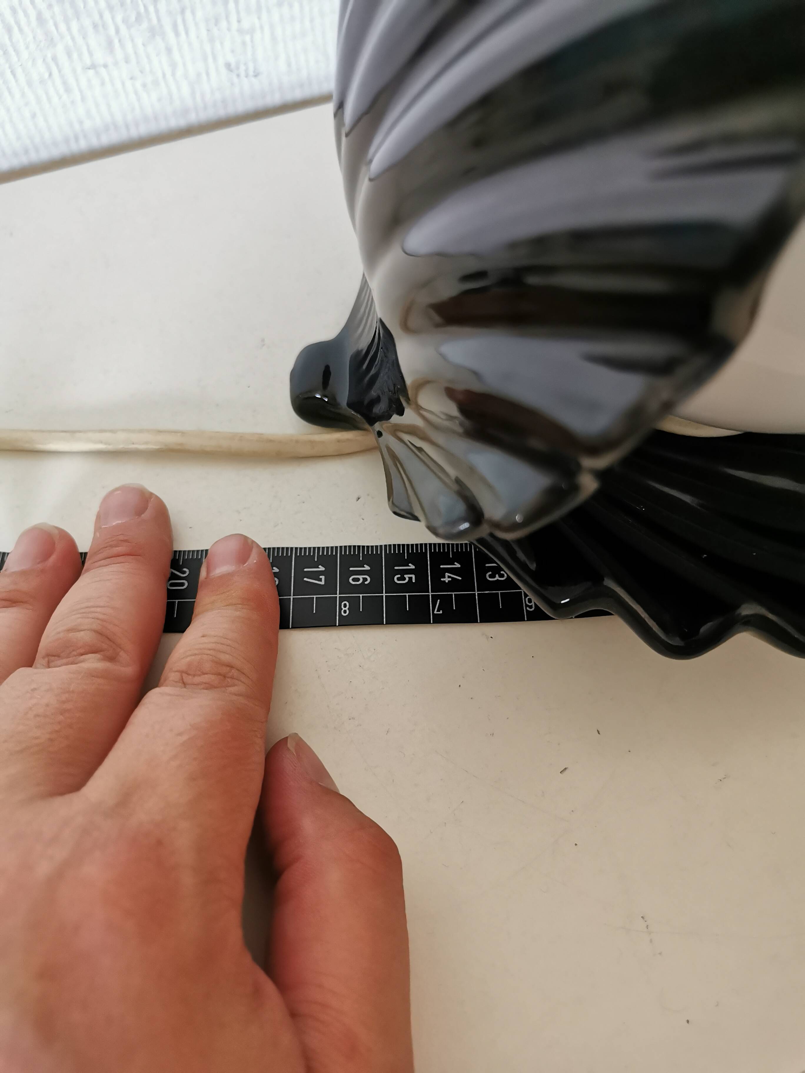 shell lamp, ceramic from the 80s