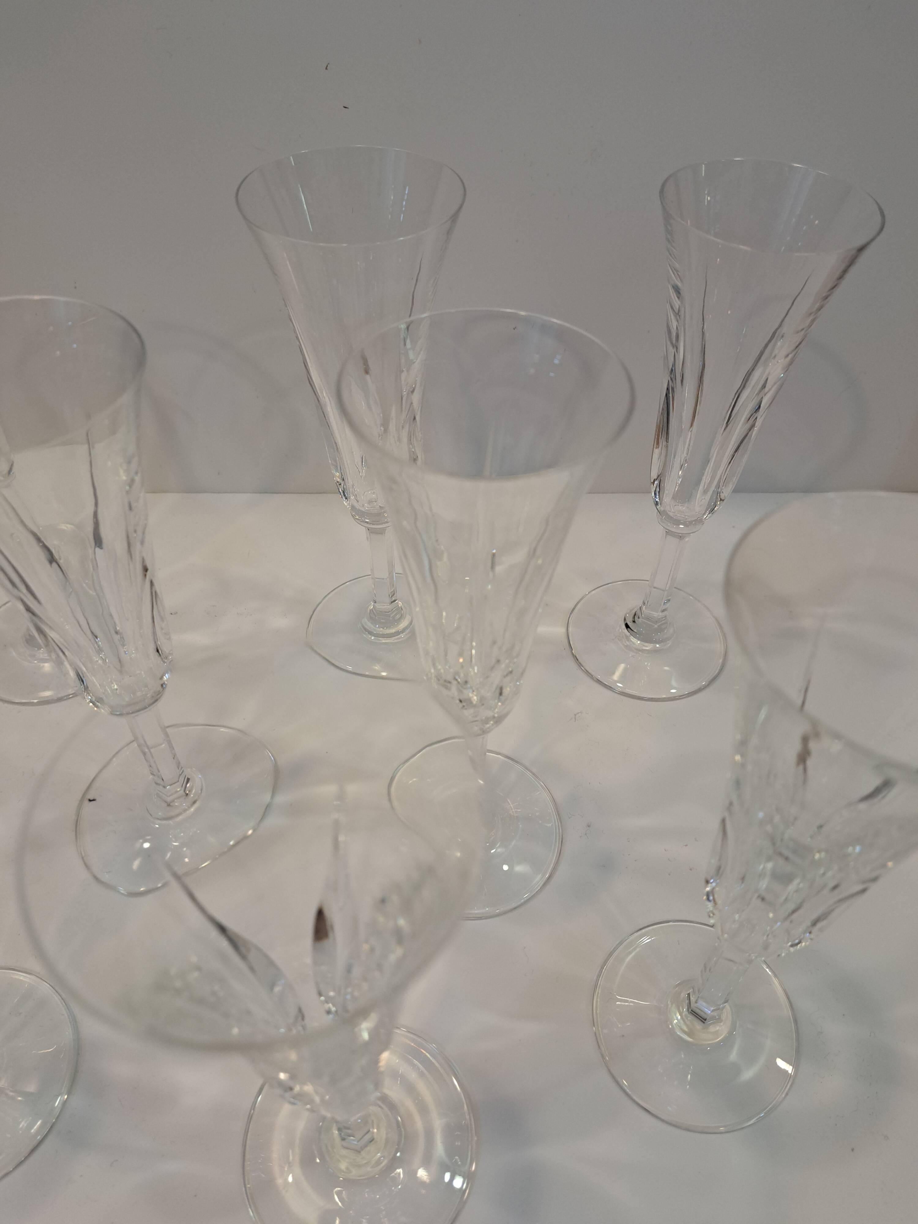 8 champagne flutes Cristallerie de Saint Louis model Cerdagne