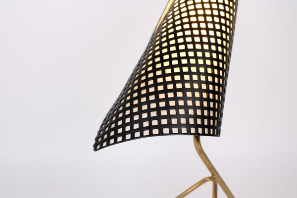 Lampe de table tripode en laiton et métal années 1950
