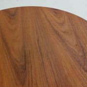 Table basse ronde scandinave en teck moderne, Danemark des années 1960